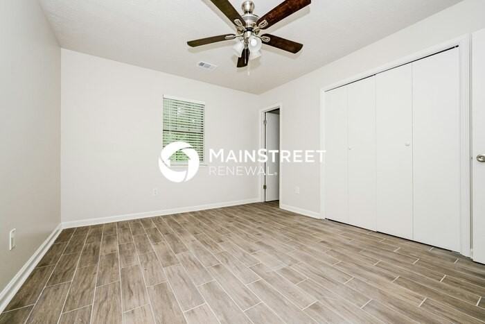 149 Adrian Drive - Photo 7 of 18