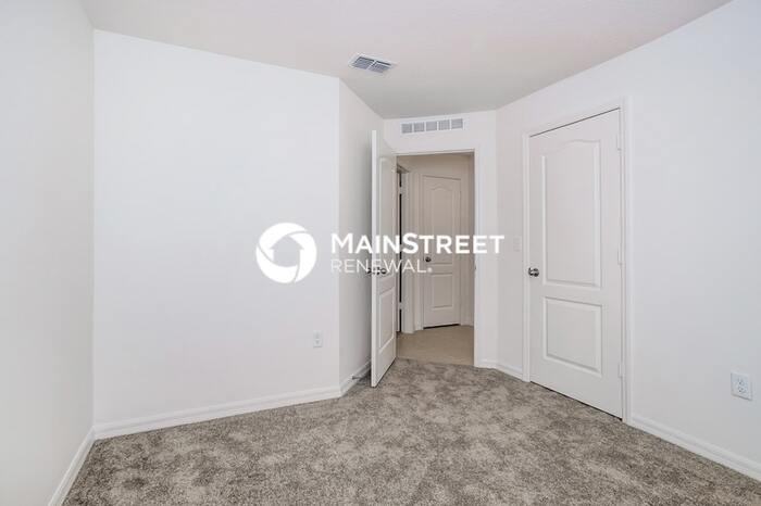 1677 Hideaway Flat St - Photo 7 of 17