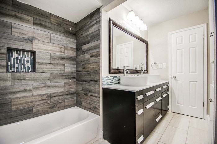 1046 E Bluebell Ln - Photo 3 of 41