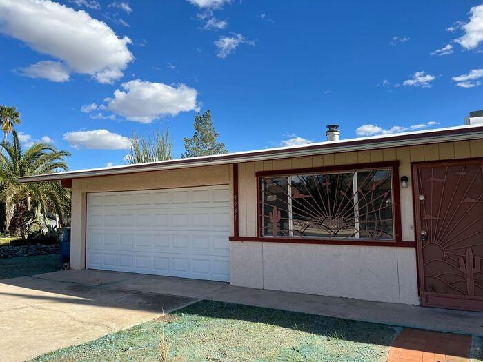 3931 W Sunny Hills Pl - Photo 3 of 32