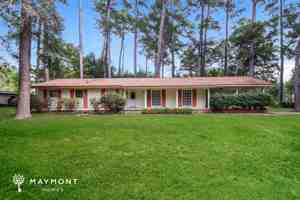 featured image of 1110 Auburn Dr