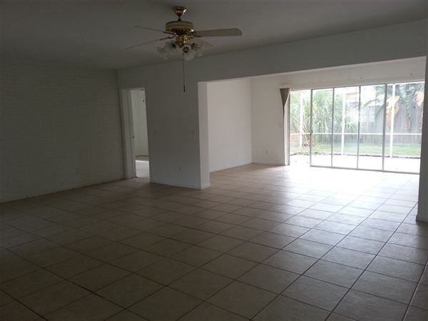 1773 Emerald Dr - Photo 2 of 5