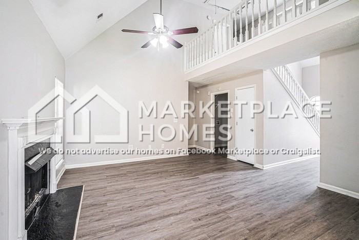 6428 Phillips Creek Drive - Photo 6 of 27