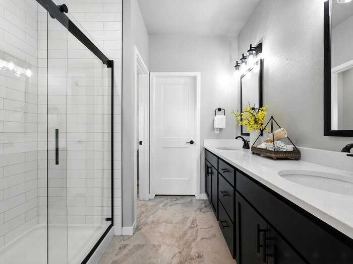 411 Indian Grass St - Photo 3 of 9