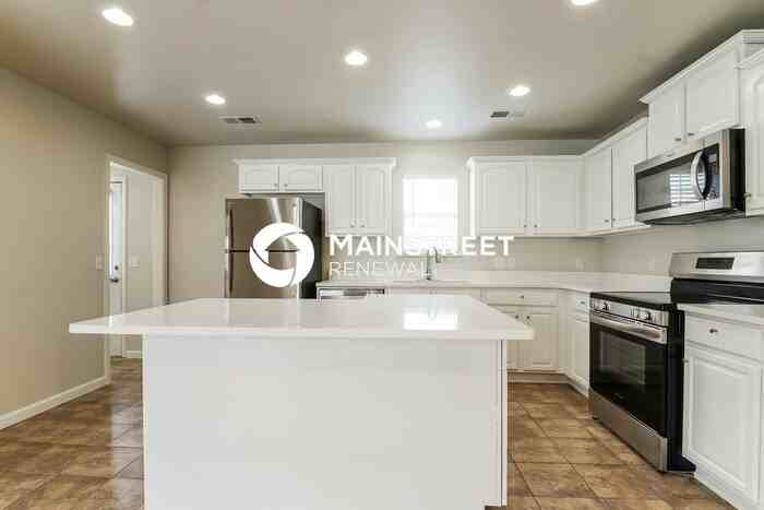 195 Carrington Lane - Photo 7 of 19