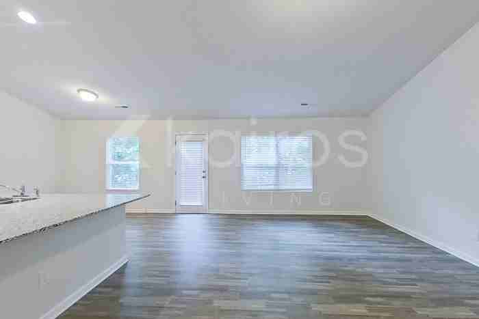 1245 Amberlight Cir - Photo 6 of 20
