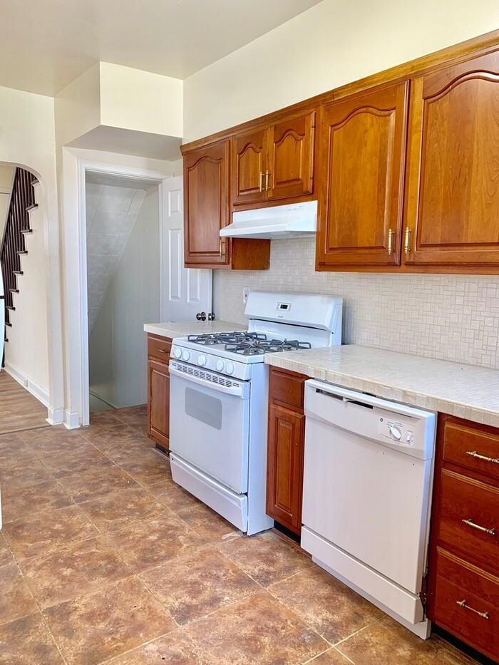 3500 Lyndale Ave - Photo 5 of 11