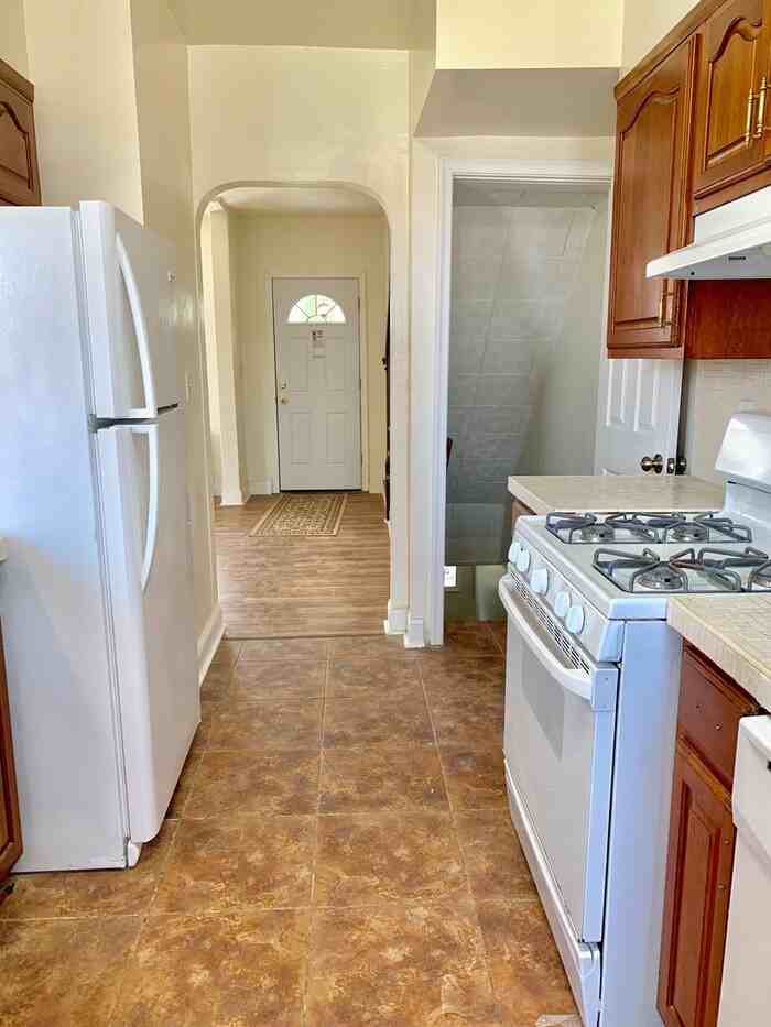 3500 Lyndale Ave - Photo 6 of 11