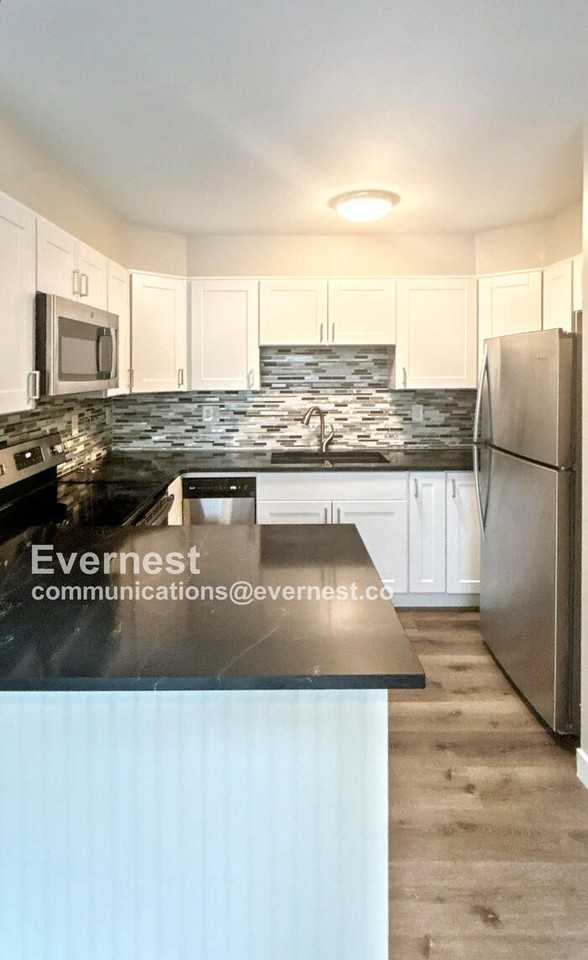 1621 W Colorado Ave #B - Photo 3 of 14