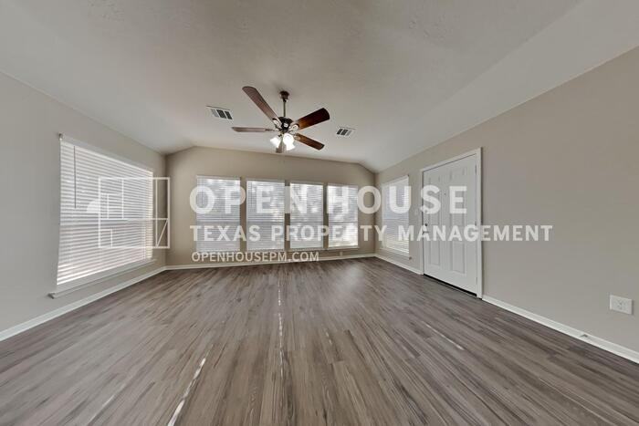 25818 Elmley Place - Photo 6 of 23