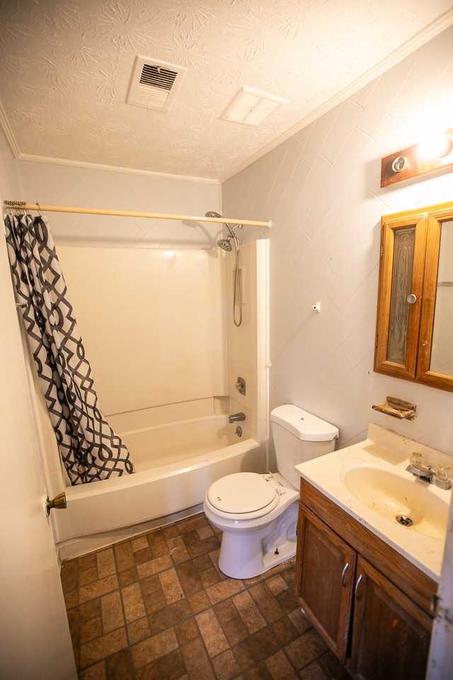 4903 Martins Crossing Rd #1 - Photo 5 of 27