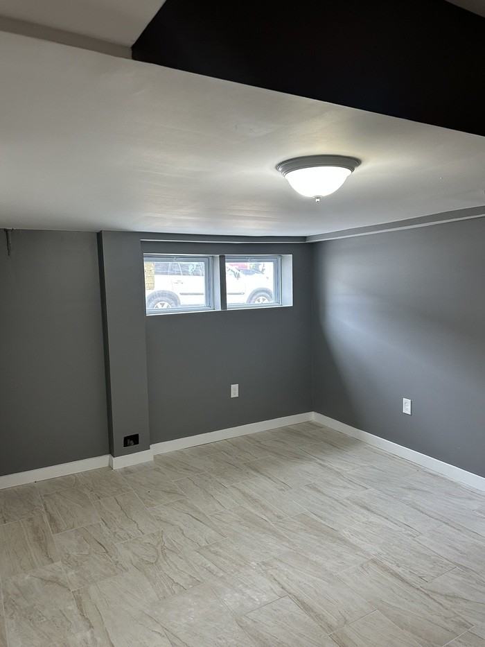 2407 W North Ave #1 - Photo 7 of 8