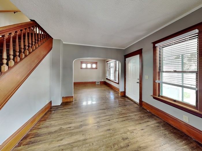 1403 Barclay Street - Photo 4 of 22