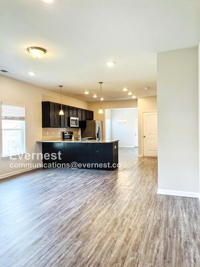 2217 Silverton Drive - Photo 3 of 21