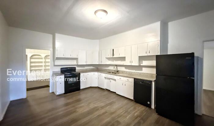 253 11th Ave Ne - Photo 2 of 37