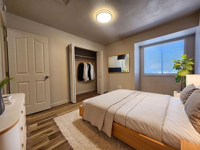 1415 Anita St #1415 - Photo 2 of 17