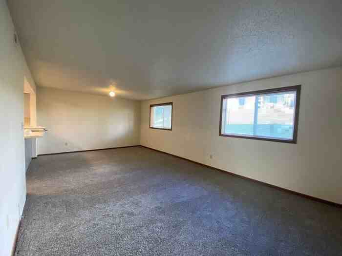 728 Westwinds Dr #06 - Photo 7 of 17