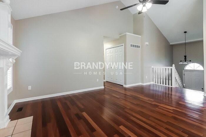 106 W Laredo Trl - Photo 2 of 25