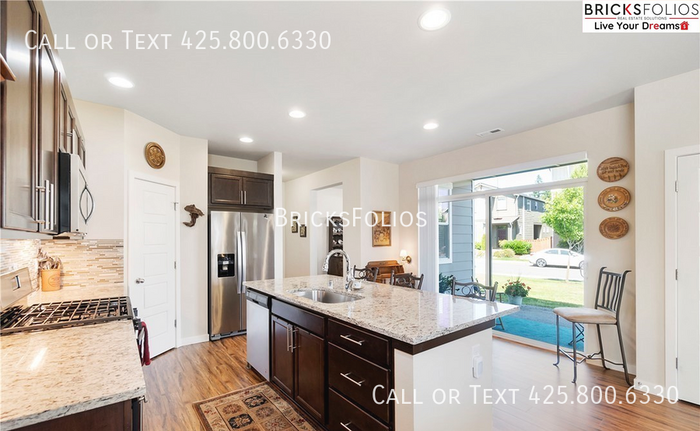 11557 174th St E - Photo 4 of 30