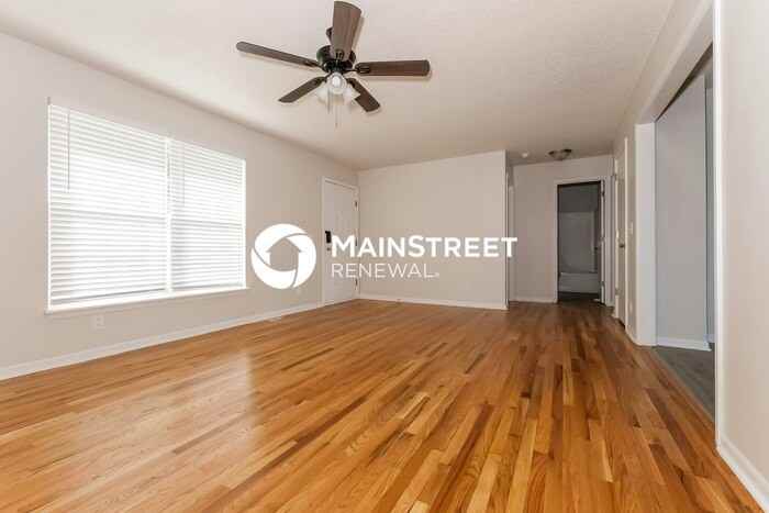 406 Brookside Circle - Photo 2 of 18