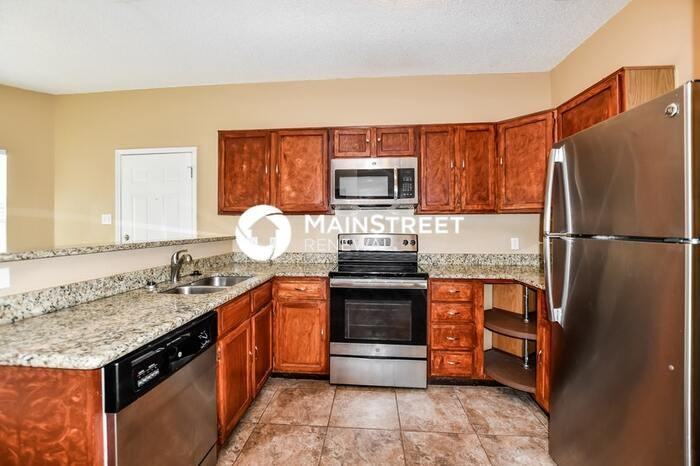 2425 Ithaca Dr - Photo 7 of 17