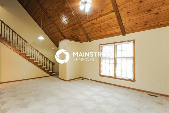 14801 S Brougham Dr - Photo 3 of 16