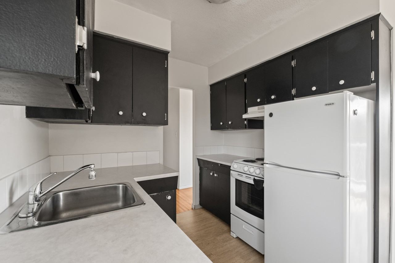 2224 Trinity Street #102 - Photo 5 of 8