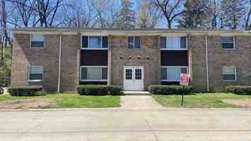 featured image of 3015 Idylwilde Boulevard #2D