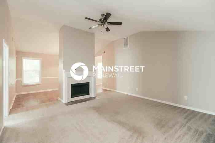 450 Clear Blue Way - Photo 2 of 16