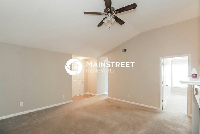 450 Clear Blue Way - Photo 4 of 16