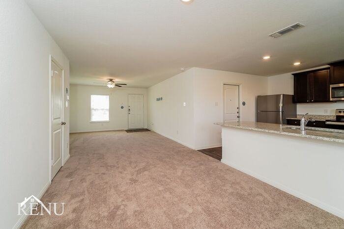 221 Riverdale Dr - Photo 7 of 24