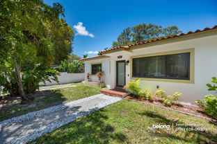 6820 Ne 5th Ave - Photo 1 of 1