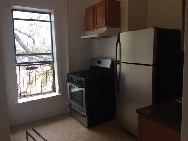 457 Decatur St #4G - Photo 2 of 3