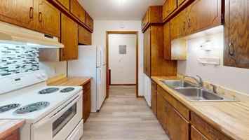 featured image of 1027 N 12th St #14