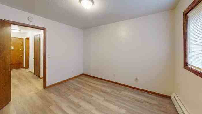 1027 N 12th St #14 - Photo 4 of 8