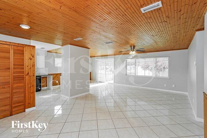 1034 Hermosa Dr - Photo 2 of 19