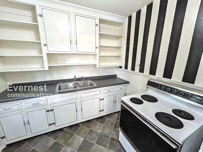 4800 Cutshaw Avenue - Photo 2 of 22