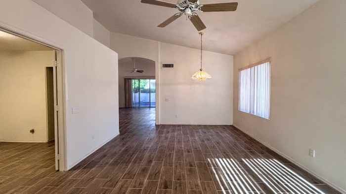 5225 N Windriver Pl - Photo 3 of 30