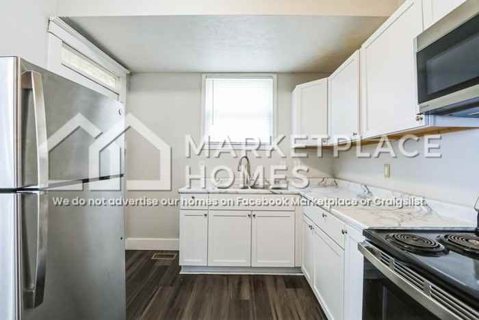 2426 N Capitol Ave - Photo 5 of 18