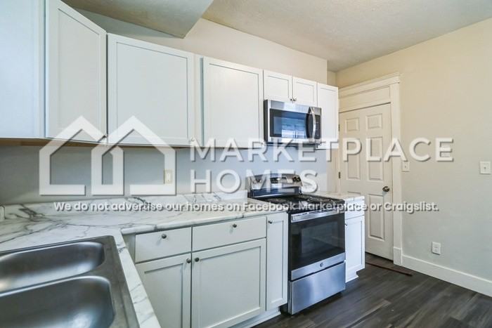 2426 N Capitol Ave - Photo 6 of 18