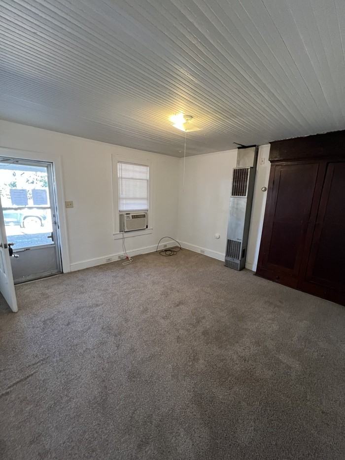 503 W 7th St #503 - Photo 3 of 9