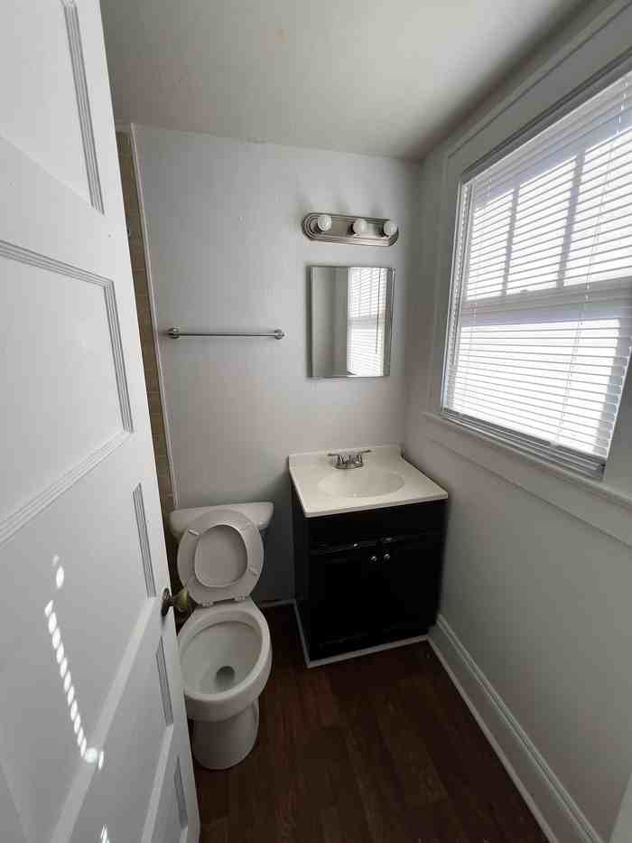 503 W 7th St #503 - Photo 6 of 9