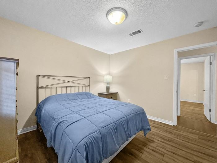 323 Cedarwood Dr - Photo 6 of 15