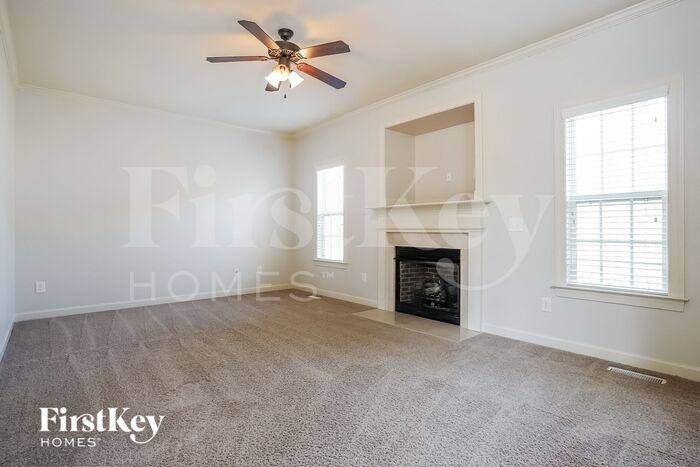 121 Millwood Dr - Photo 3 of 15