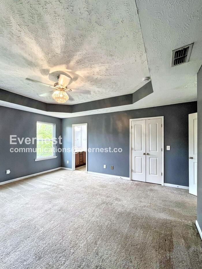 441 Vailview Dr - Photo 6 of 33