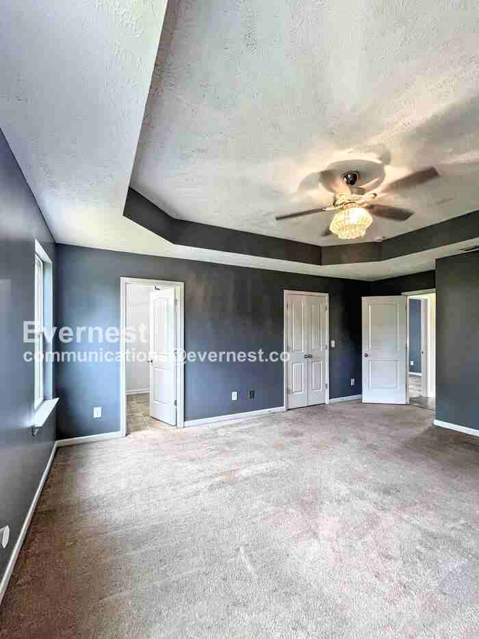 441 Vailview Dr - Photo 7 of 33