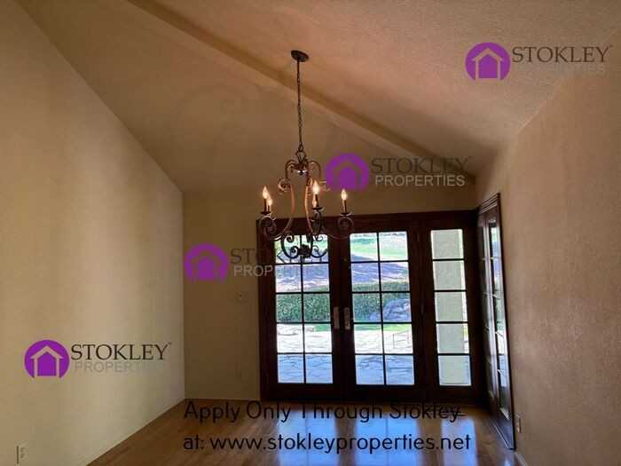 270 Live Oak Dr - Photo 7 of 50