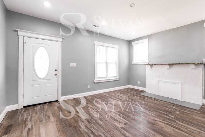 2902 Chelsea Ter - Photo 3 of 15