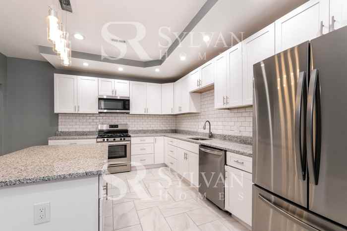 2902 Chelsea Ter - Photo 6 of 15