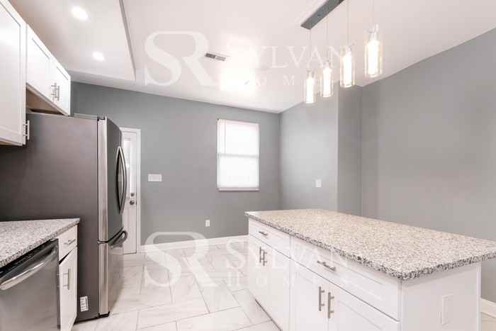 2902 Chelsea Ter - Photo 7 of 15